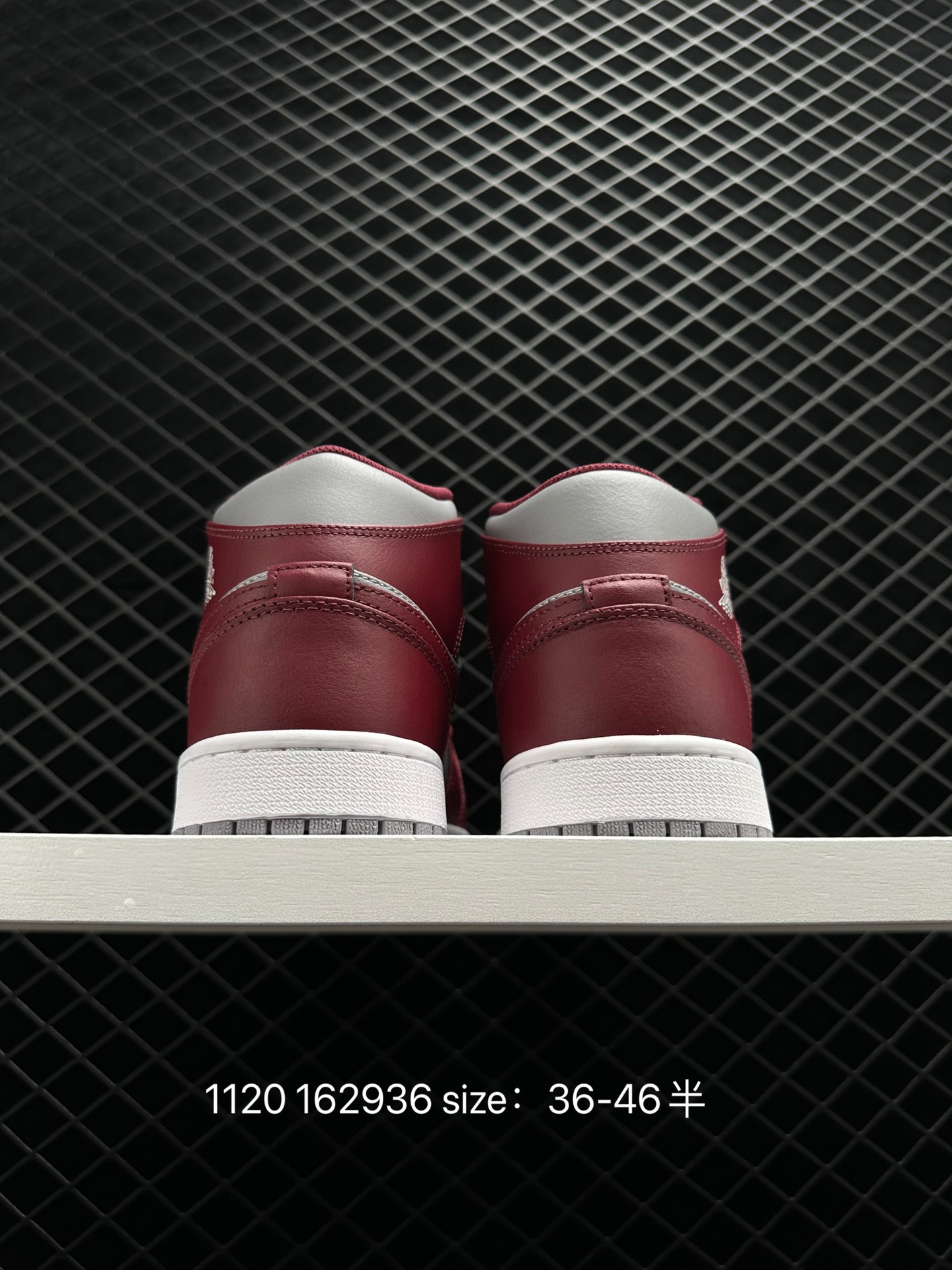 Air Jordan 1 Mid“Light Smoke Grey”